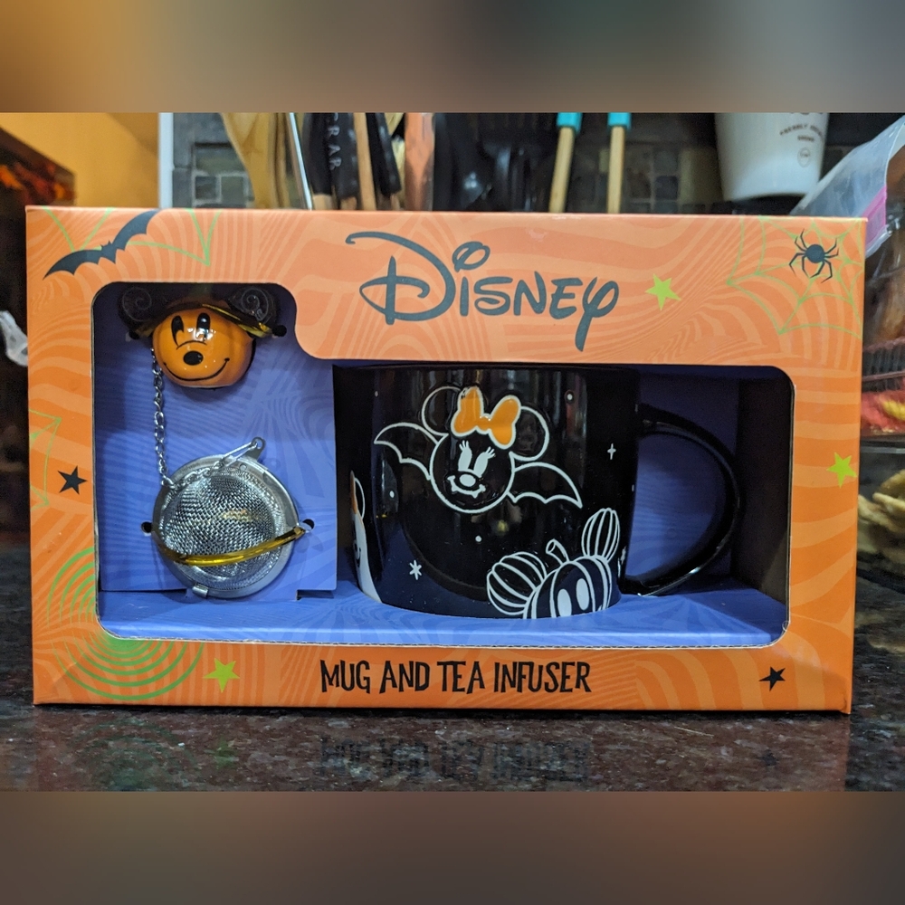 Disney Halloween Jack O Lantern Mickey Mouse Mug & Tea Infuser Set NWT